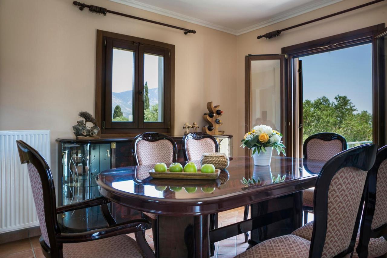 Villa Cara Metaxata Bagian luar foto