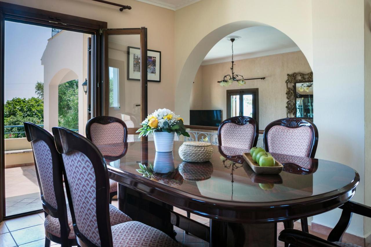 Villa Cara Metaxata Bagian luar foto