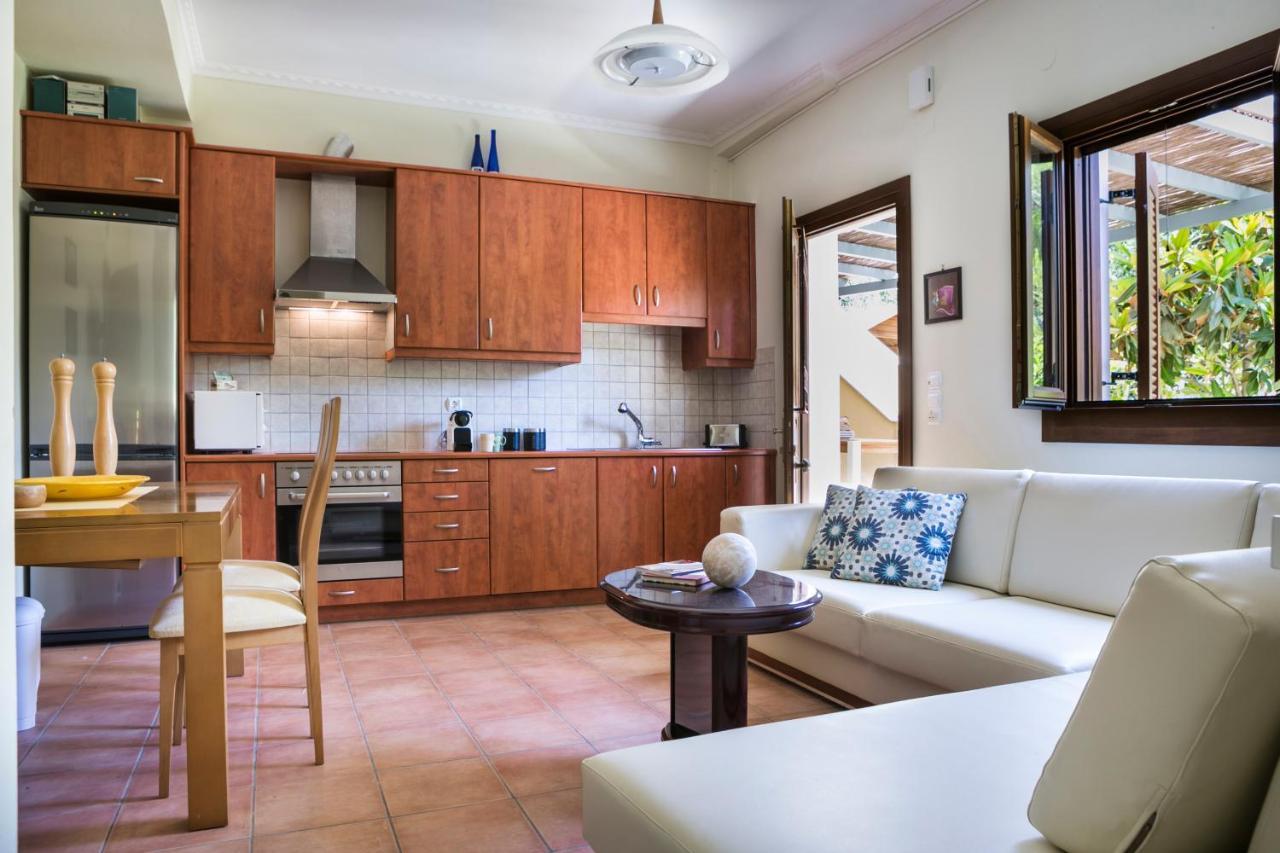 Villa Cara Metaxata Bagian luar foto